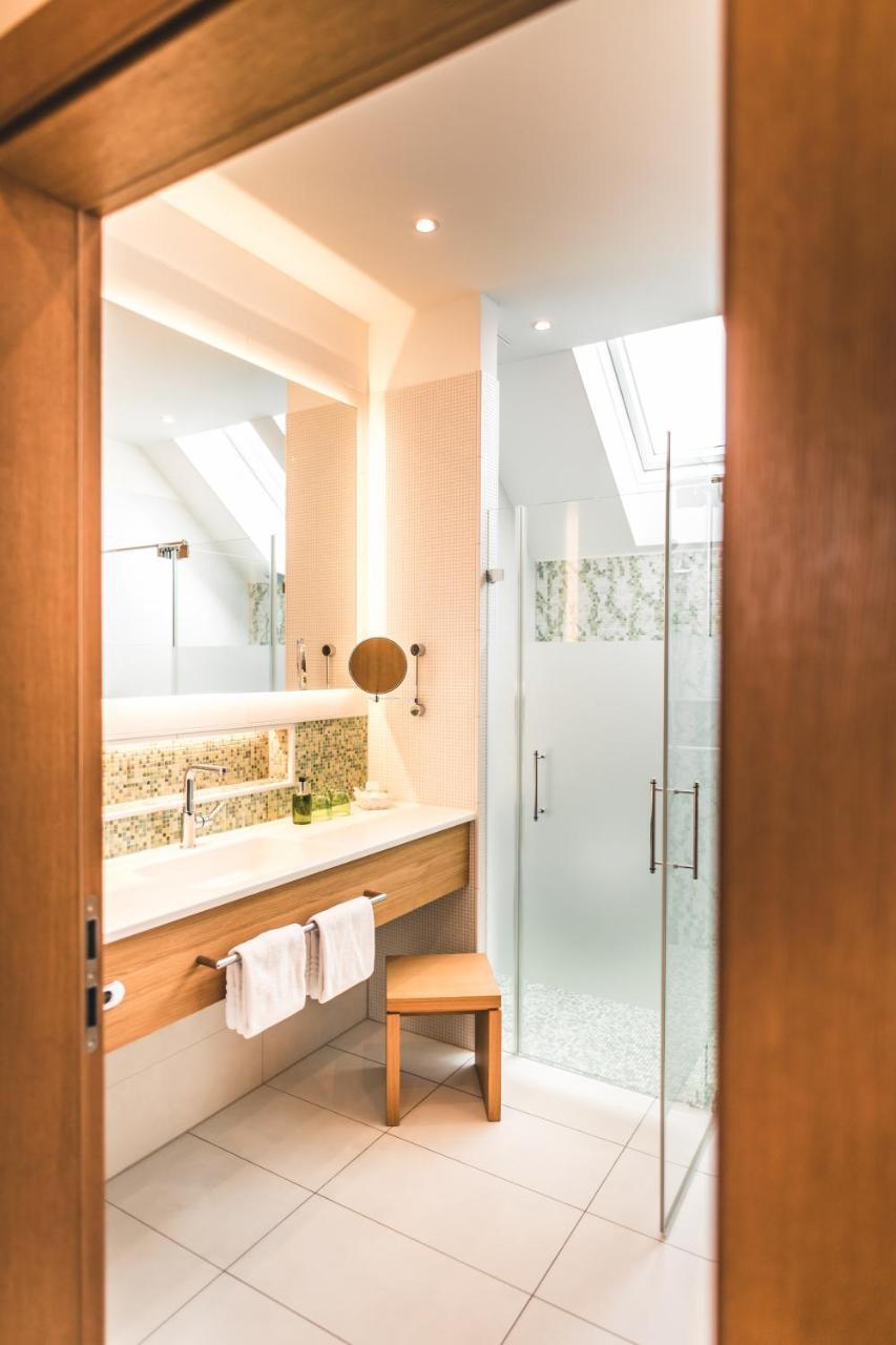Das Salvator Iris Porsche Landhotel Friesach  Buitenkant foto