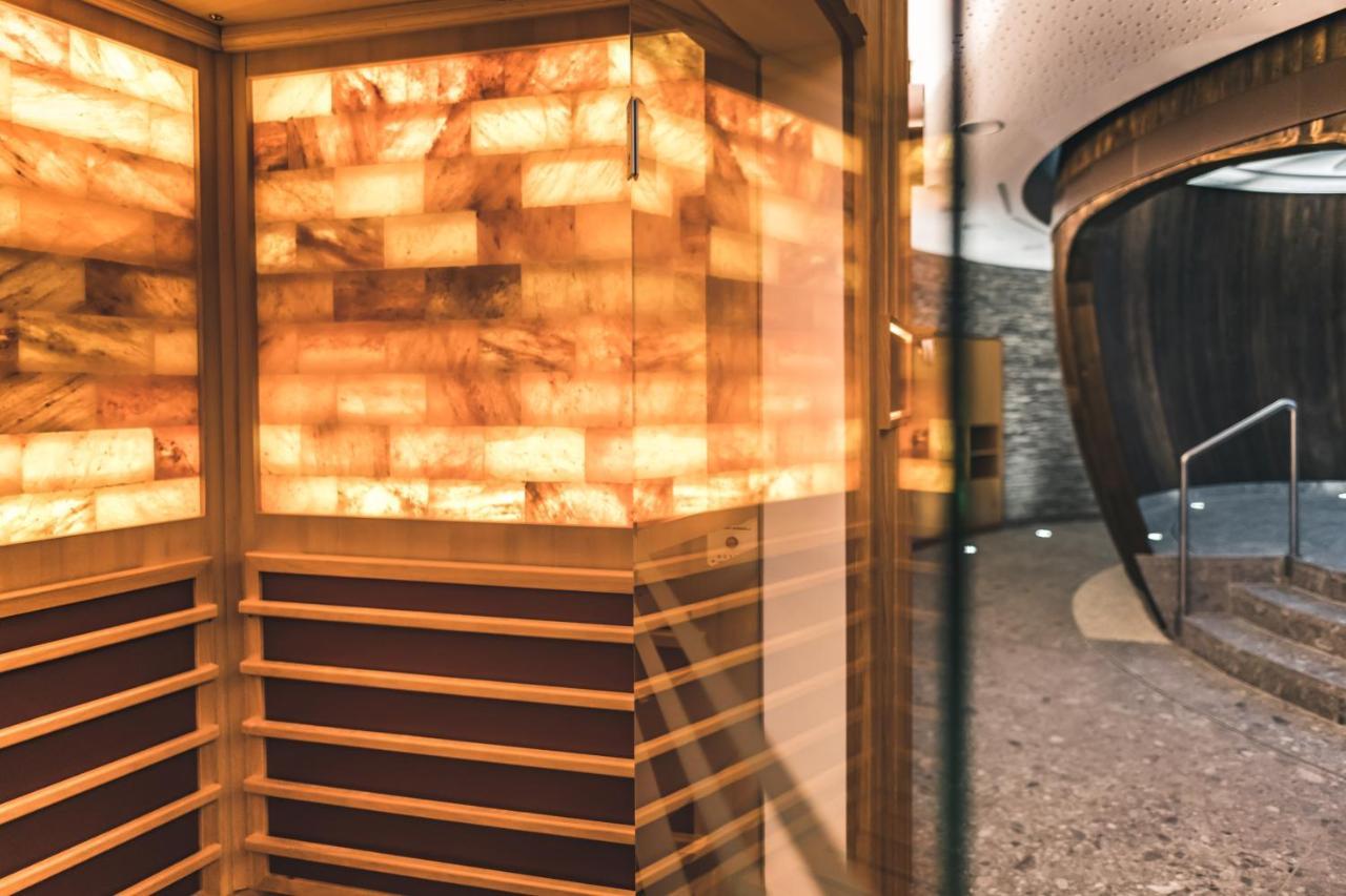 Das Salvator Iris Porsche Landhotel Friesach  Buitenkant foto