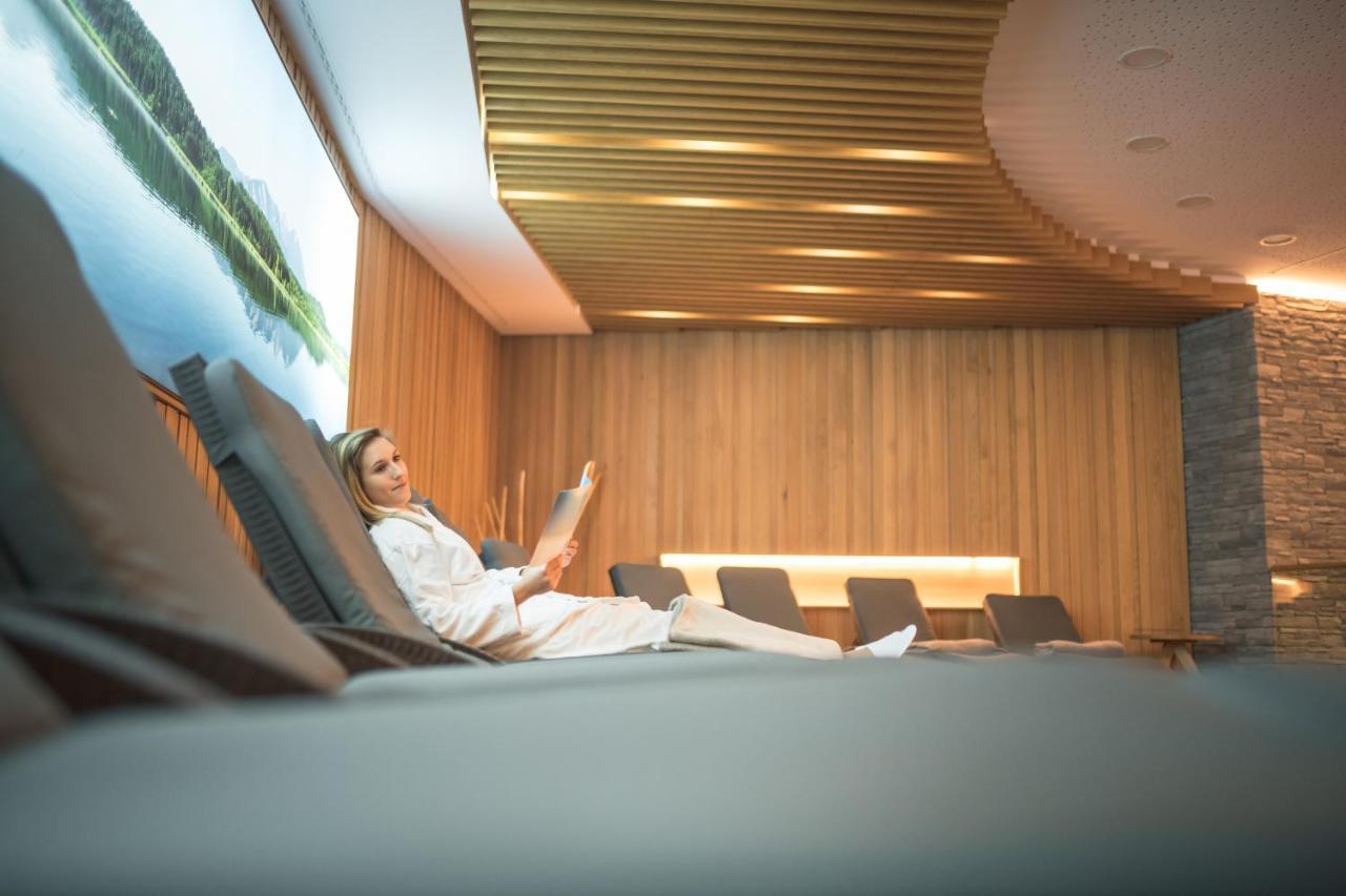 Das Salvator Iris Porsche Landhotel Friesach  Buitenkant foto